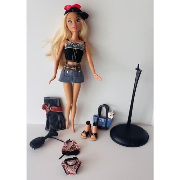 2002 My Scene Barbie Wave 2 Original Barbie RARE Spring Break W/ Dog - Picture 1 of 5